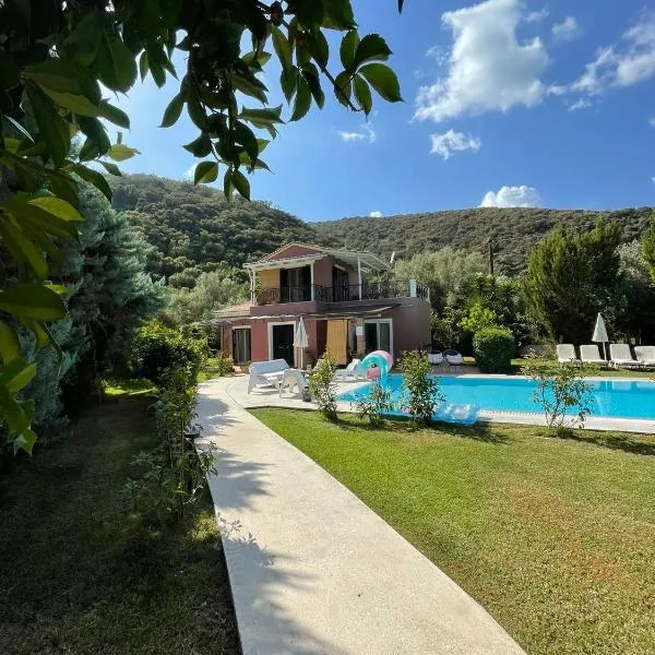 Gialos Villas 1-2 With a Private Pool, готель у місті Мікрос-Гіалос