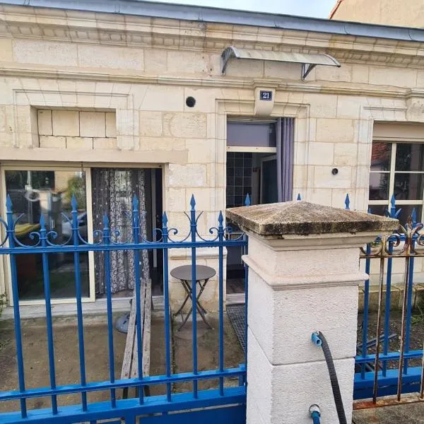 Appart Hôtel Le Ptit Bec, hótel í Bègles