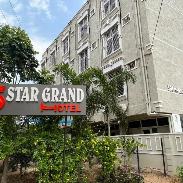 Hotel 5 star grand, hotel v destinaci Shamshabad
