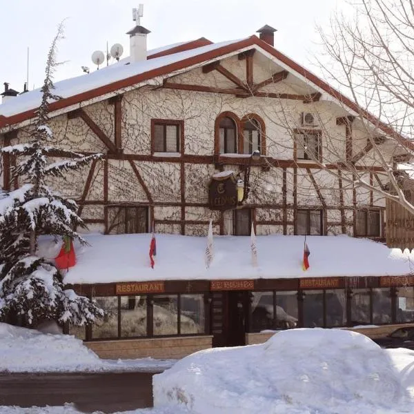Le Cedrus Hotel: Al Arz şehrinde bir otel