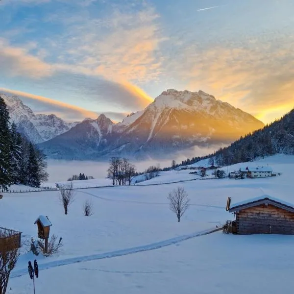 Ferienwohnung Datzmannlehen mit traumhaften Bergblick und Sauna、ラムサウのホテル