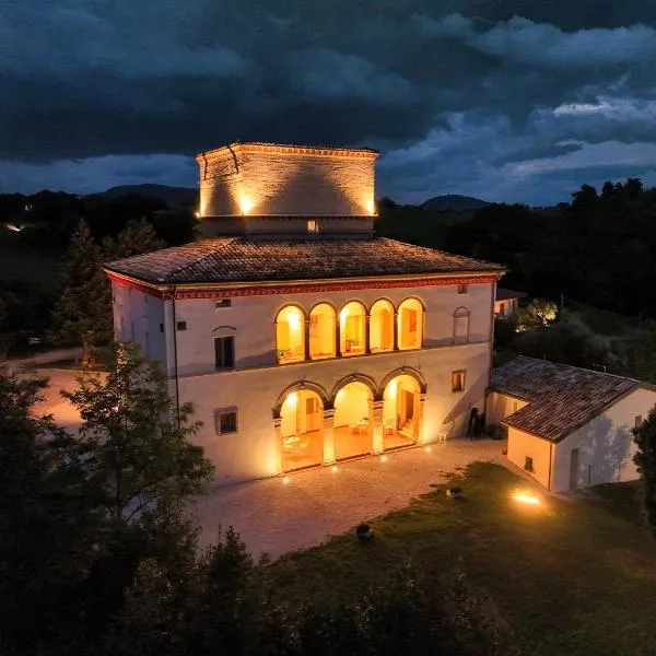 Colombaia Anibaldi Rooms, hotel in San Severino Marche