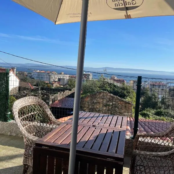 Mobilhome en Ribeira con vistas, Hotel in Ribeira