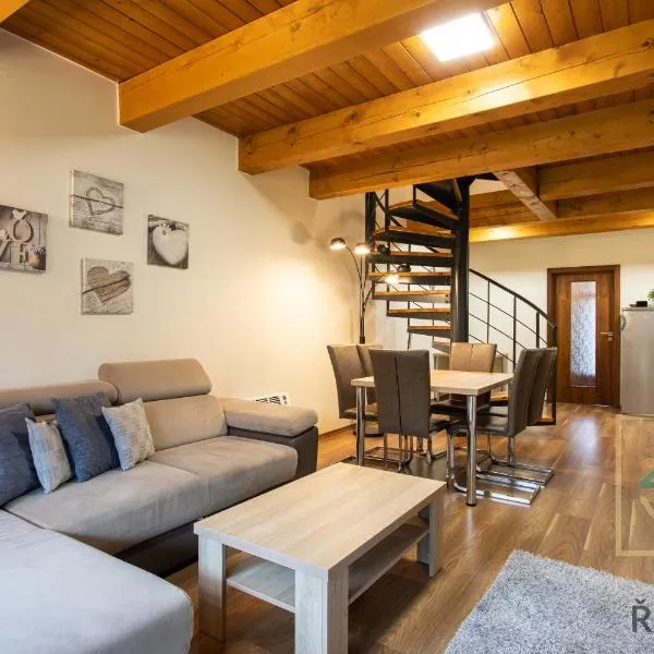 Apartmány pod Zakletým - Hotel Říčky, hotel v destinaci Říčky