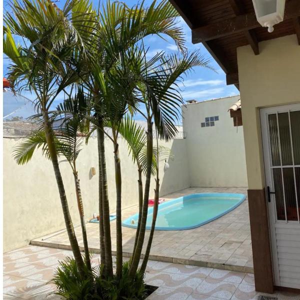 Casa Ampla com Piscina