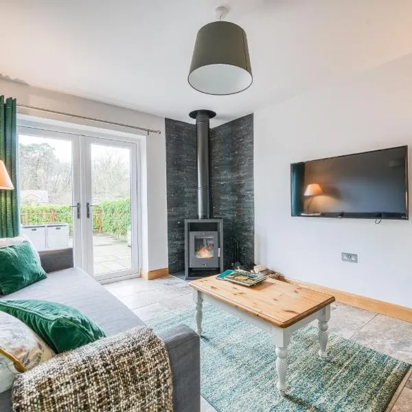 Luxury Cottage in the New Forest with Log Burner, hotel din Redlynch