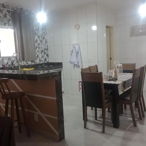Um excelente duplex em UNAMA, hotel v destinaci Cabo Frio