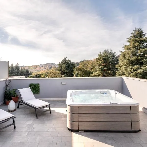 Luxury - Jacuzzi Apartments Near Rome, khách sạn ở Velletri