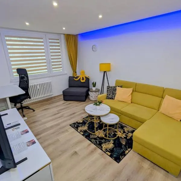 Cool Apartment, hotel in Znojmo
