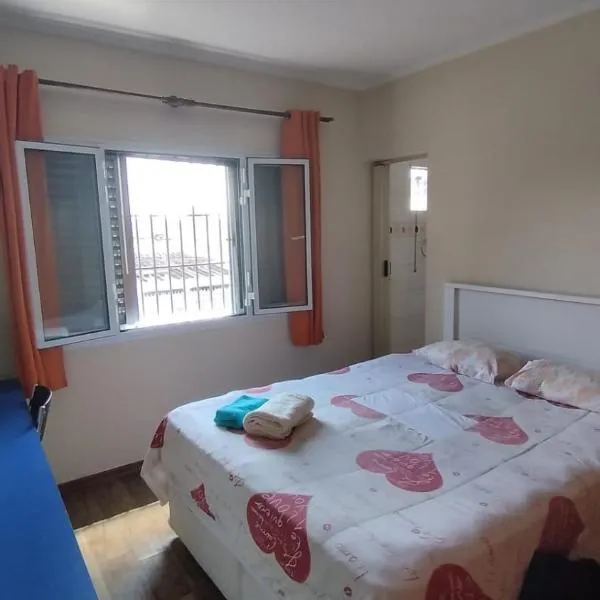 Casa de temporada em Osasco, Centralizado 3 Quartos, hotel en Osasco
