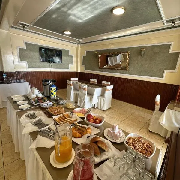 Galax Resort, hotel in Oruro