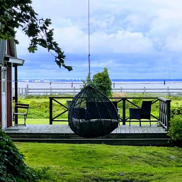 Privaatne talu otse mere ääres, hotel v destinaci Tahkuranna