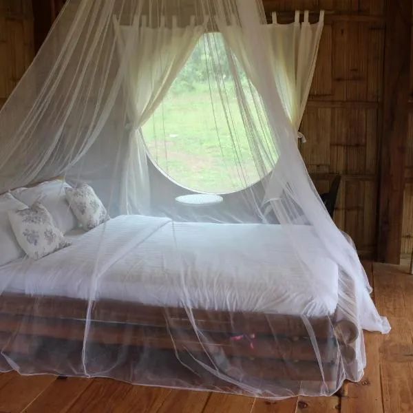 zen mountain farmstay, hotel v destinaci Mae Wang