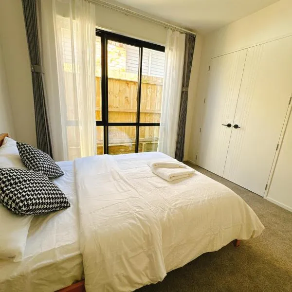 Room at Brand new house at Lincoln Road, hotel v Aucklandu