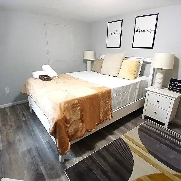Luxury & Mellow Private Room in DC, hotel in Washington