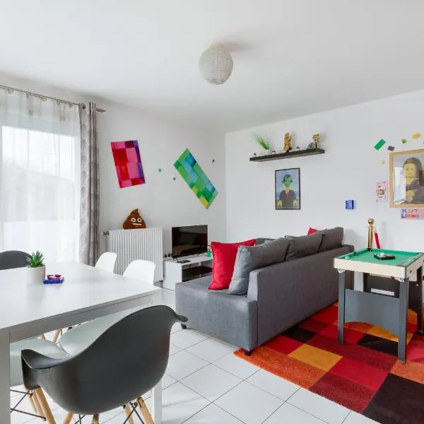 7 pers Disneyland Paris 10 min Parking gratuit Arrivee autonome Ideal familles Theme LEGO, hotel di Chanteloup-en-Brie