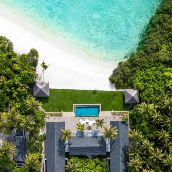 RAAYA By Atmosphere - Premium All Inclusive with Free Transfers, hotel v destinaci Raa Atoll