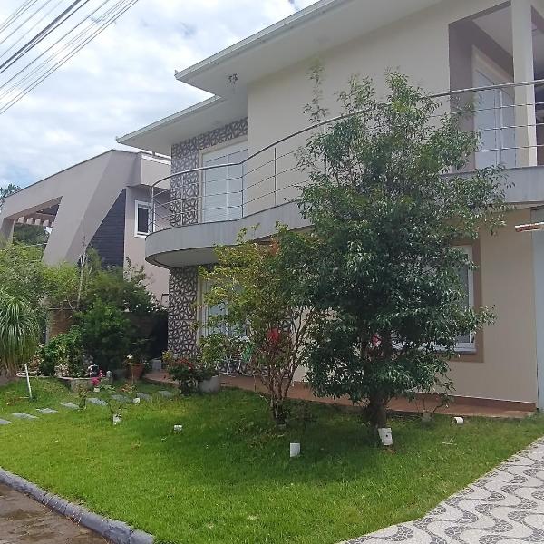 Casa 4 quartos a 2 km da praia da Cachoeira do BJ