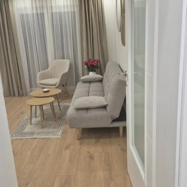 Bella Vacanza Apartment โรงแรมในบันยาลูกา