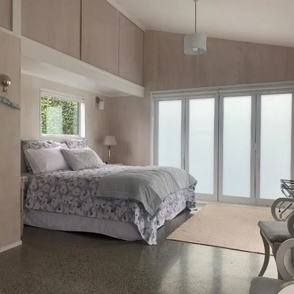Hibiscus Cottage Guest House, hotel v destinaci Hahei