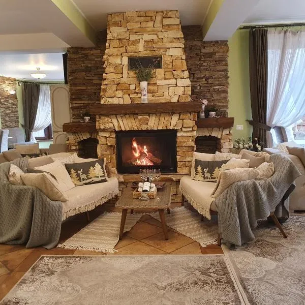 Poiana Golf Chalet, hôtel à Buşteni