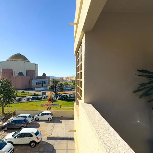 Ice Apartment - Free Wifi & Parking, hotel in Quartu SantʼElena