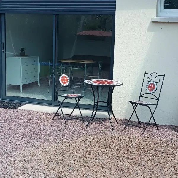 Gîte la grange, hotel v destinaci Méneslies