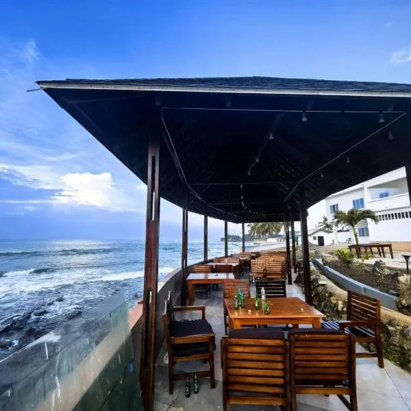 Joy Beach Lodge, hotel in Takoradi