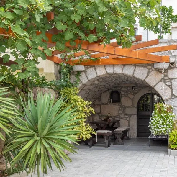 Guest house Otto, hotel v destinaci Punat