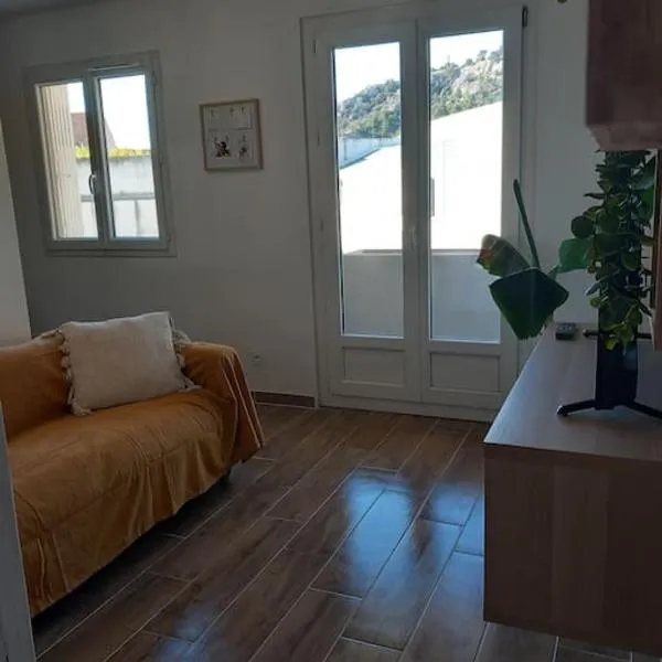 Studio entièrement rénové, hotel in Cavaillon