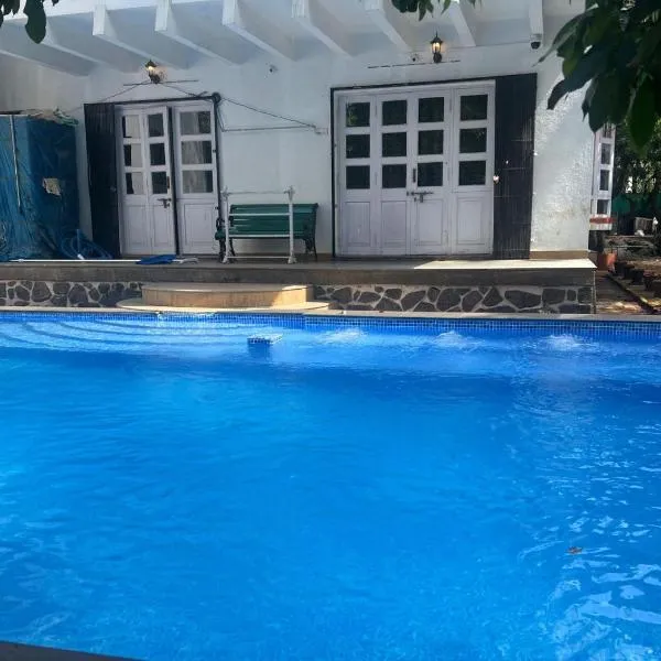 Silver Oaks Villa, ξενοδοχείο σε Lonavala