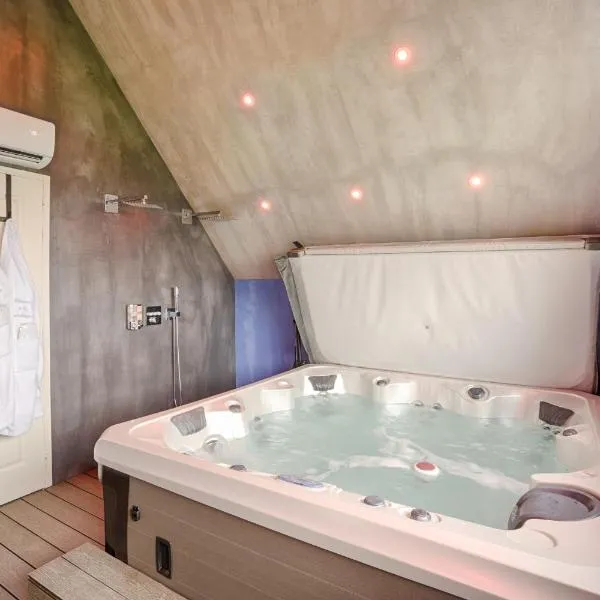 Charme à la campagne avec spa, hotel v destinaci Saint-Senier-de-Beuvron