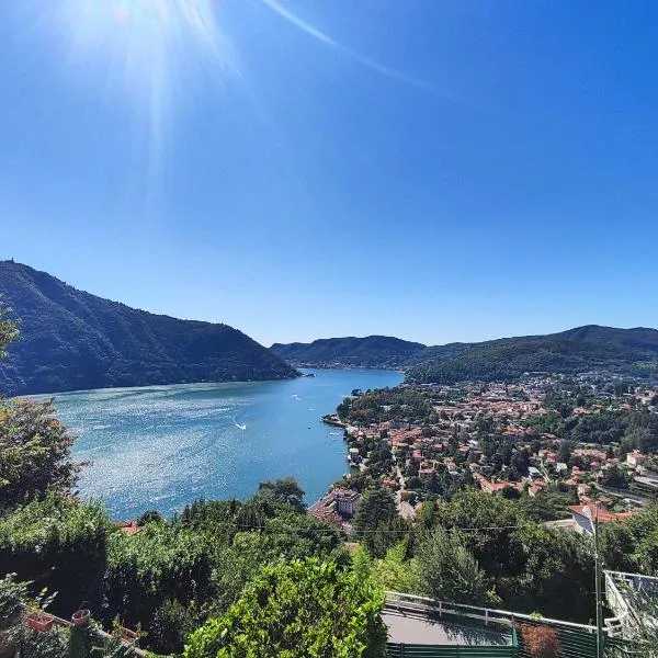 Cernobbio Panorama apartment – hotel w mieście Cernobbio