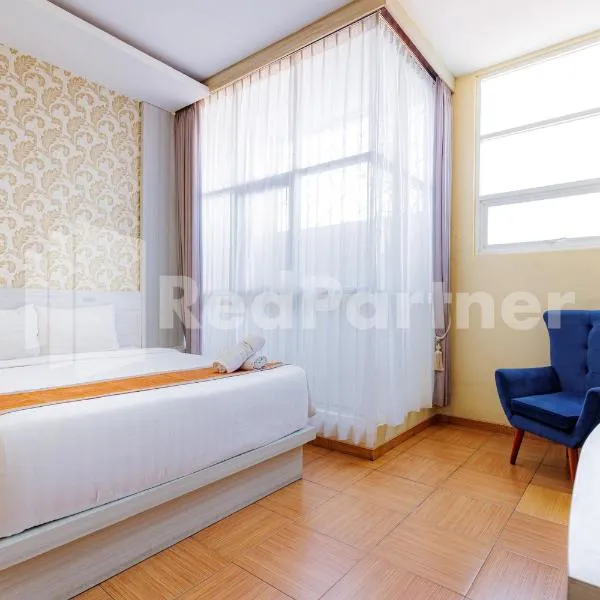 De Malang Sweet Homestay Syariah Mitra RedDoorz, hotel v destinaci Malang