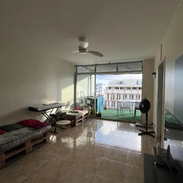 Le 5ème étage du bonheur, hotel v destinaci Pointe-à-Pitre