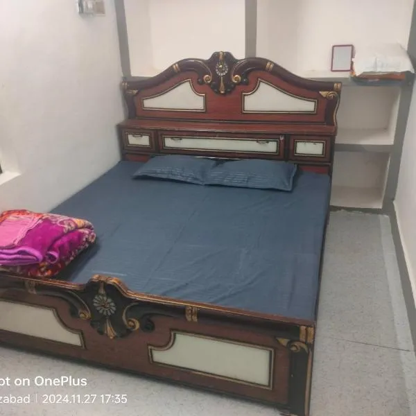 SAI HOME STAY, hotel v destinaci Faizābād