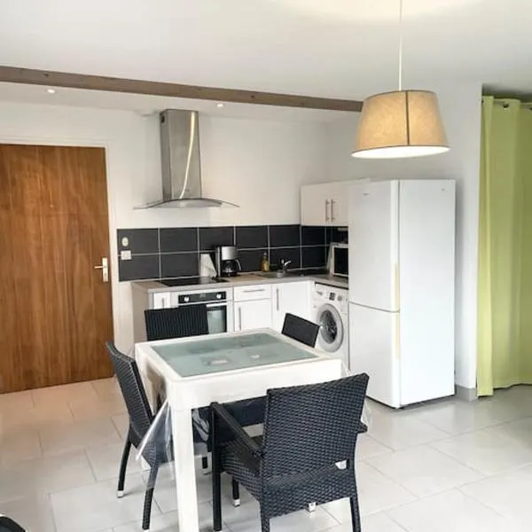 Appartement T2 lumineux, très bien équipé, proche centre-ville, hotel v destinaci Salies-de-Béarn