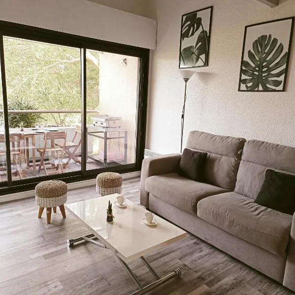 Appartement 6 pers, piscine, proche mer, hotel in Saint-Cyprien