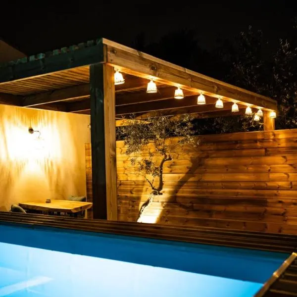 Suite l'Olive Sacrée Spa et Sauna, hotel in Cabannes
