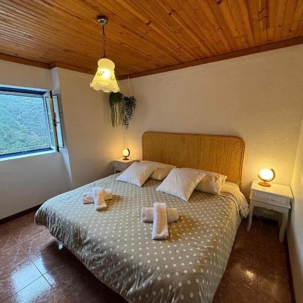 Encanto de Xisto, hotel v destinaci Piódão