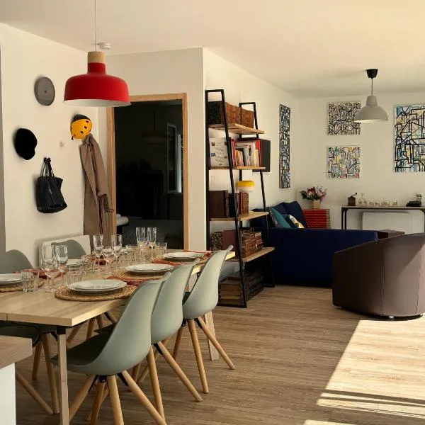 Maison à 10 min d'Angers, hotel u gradu Mûrs-Érigné