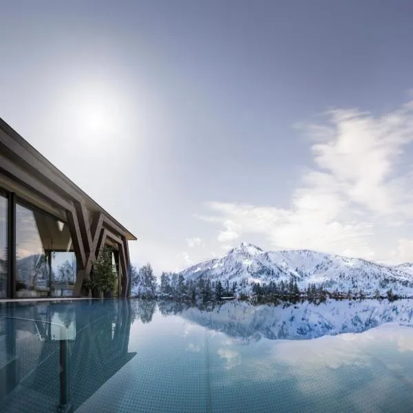 Hotel Patris, hotel in Dobbiaco