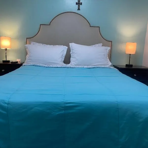 Convenient and Private Downtown 1BR Near Beach, hotel in West Palm Beach