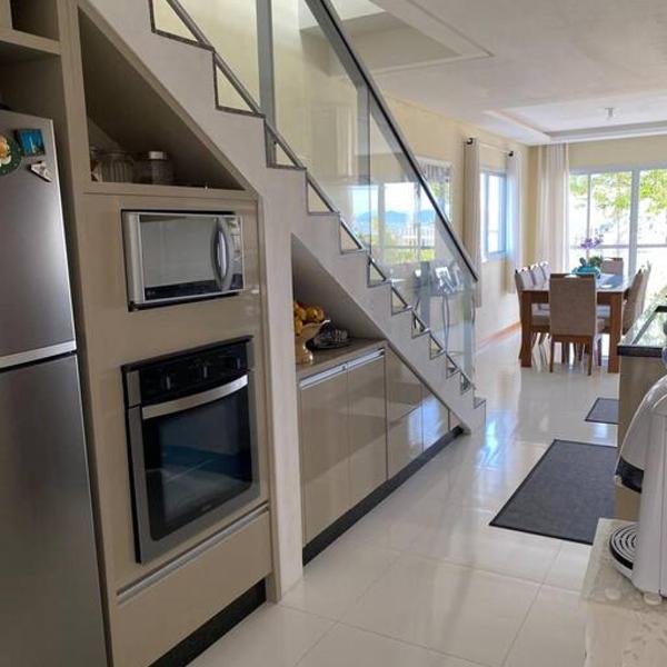 Linda casa ampla beira do mar em Gov Celso Ramos - Foto 4