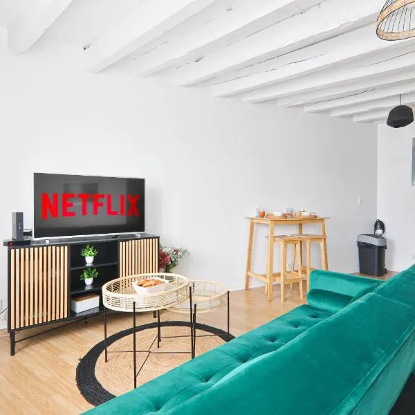 Studio chaleureux à Étampes, France, hotel in Étampes