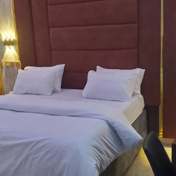 Miami Underground Club and Lounge, hotel ad Abakaliki