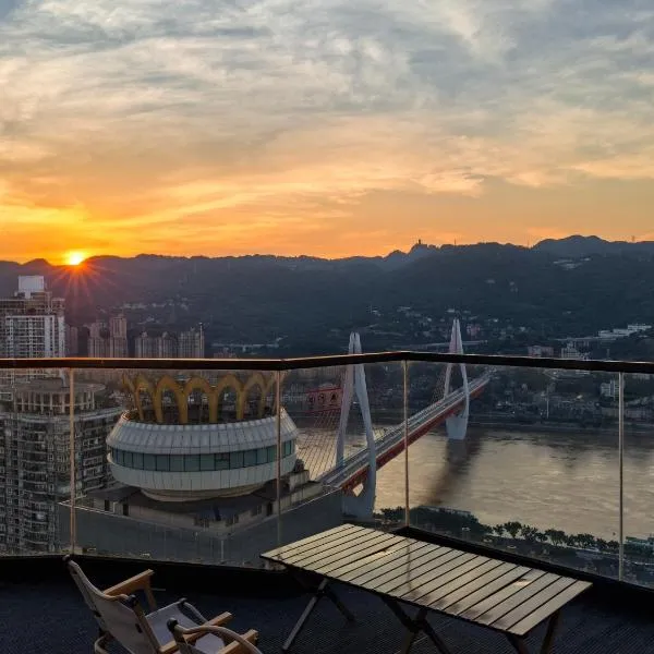 Yunqi River View Terrace Hotel, hotel v destinácii Čchung-čching