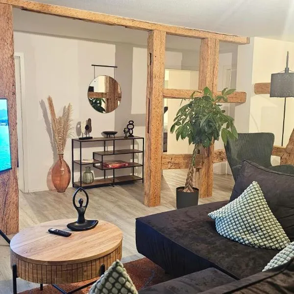 Design-Apartment II Boxspring I Nespresso I Balkon I Basel 10 km I Tiefgarage, hotel en Eimeldingen