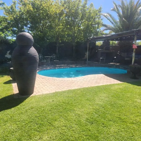 Opiepad Guesthouse, hotel a Colesberg