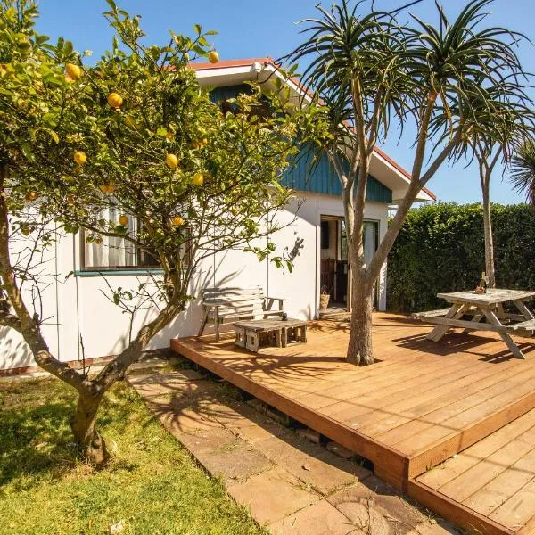 Relax & unwind at Te Horo Beach, hotel v destinaci Te Horo